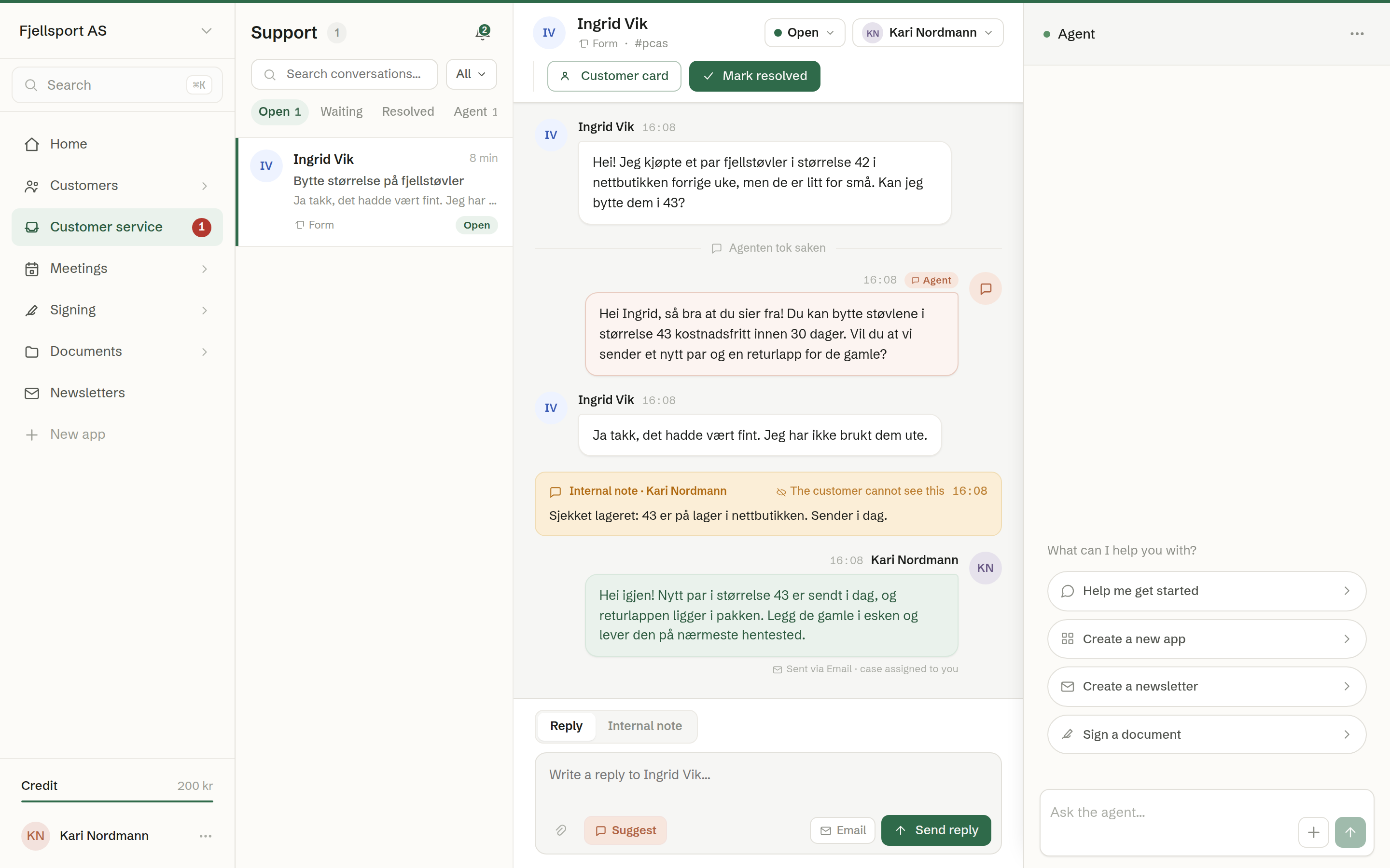 Customer service: the conversations on the left, the open conversation on the right